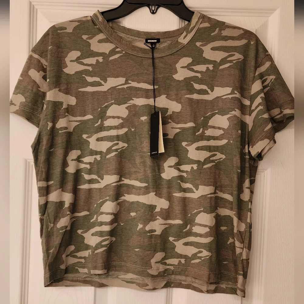 MONROW Tonal Camo Vintage Style Tee In Light Camouflage w/Boxy fit